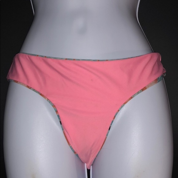 Don't Blow It Reversible Bikini Bottom - Picture 4 of 6